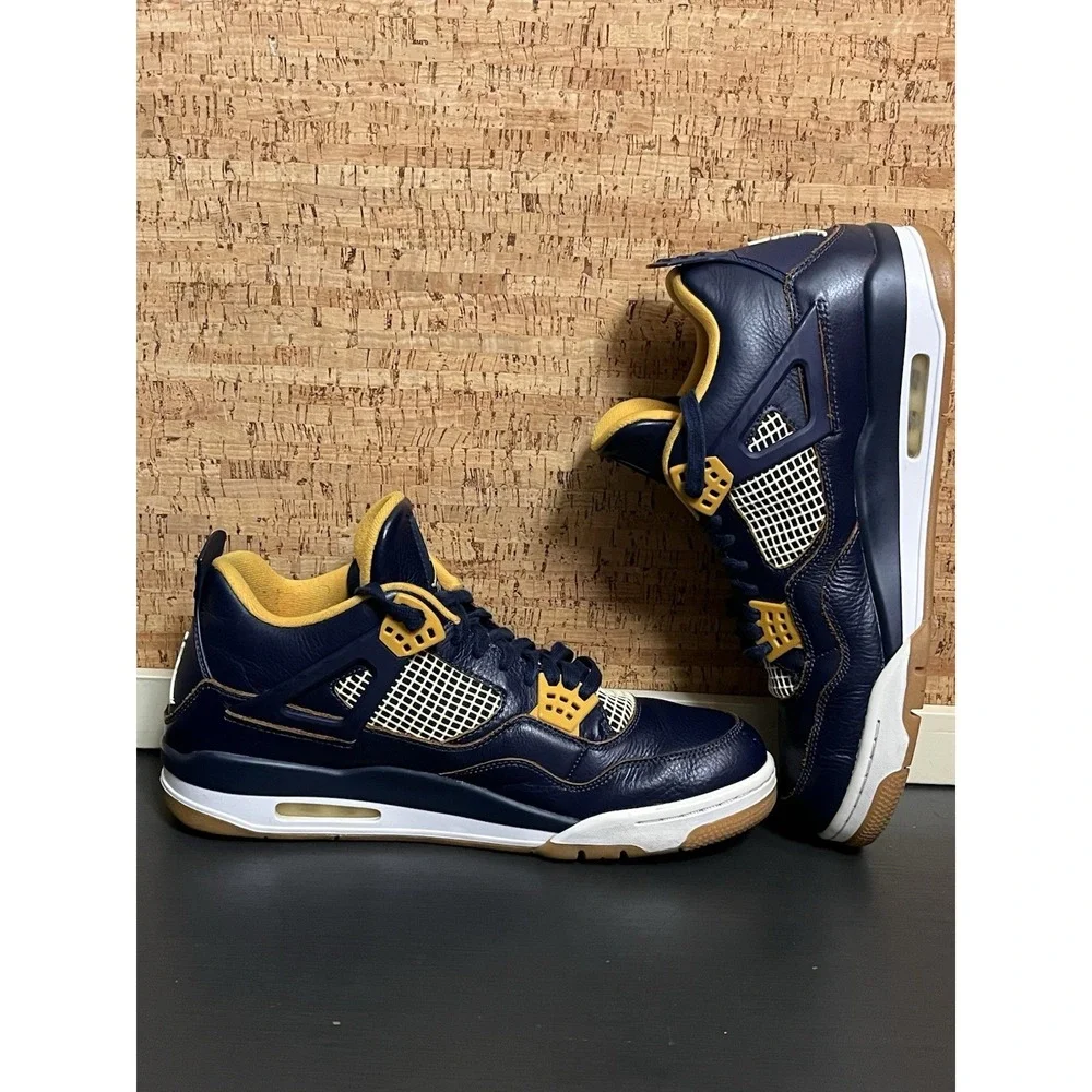 Nike Air Jordan 4 Retro 